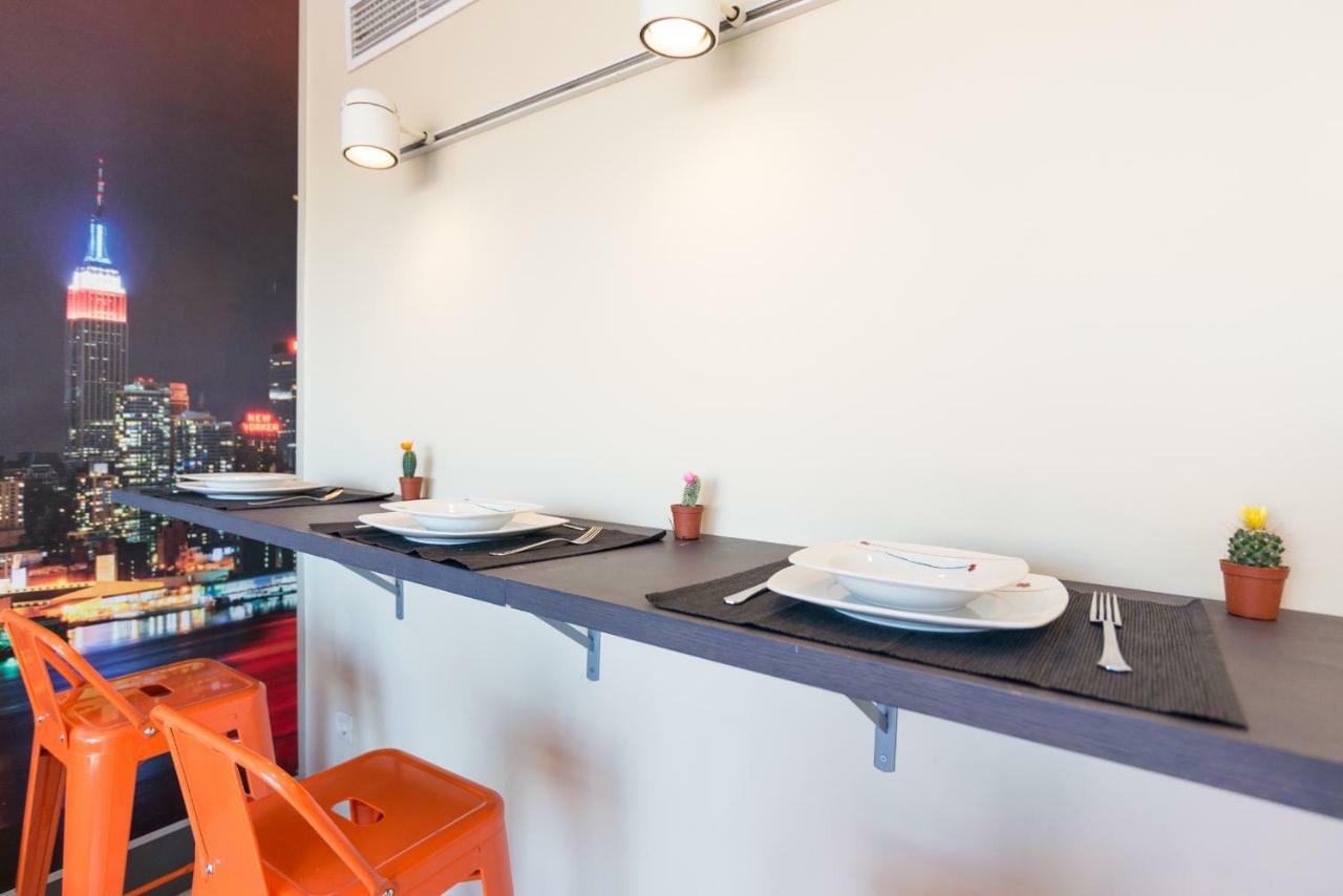 Gr3-Renovated Apt Next To Old Town With Cozy Terrace Appartement Málaga Buitenkant foto