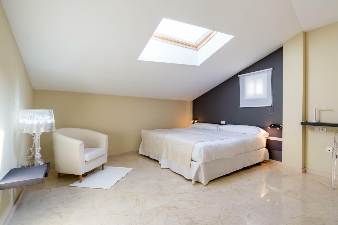 Gr3-Renovated Apt Next To Old Town With Cozy Terrace Appartement Málaga Buitenkant foto