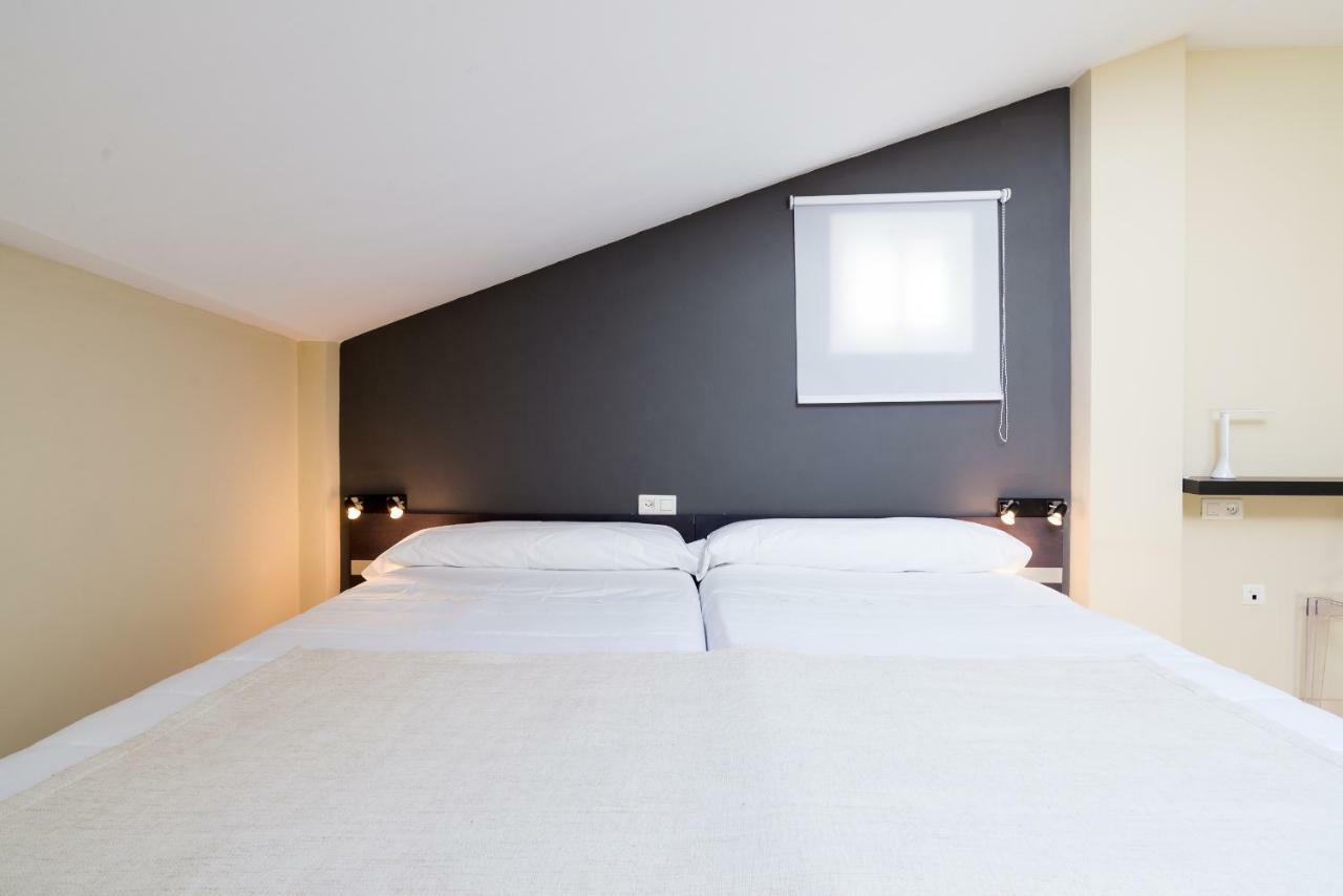 Gr3-Renovated Apt Next To Old Town With Cozy Terrace Appartement Málaga Buitenkant foto
