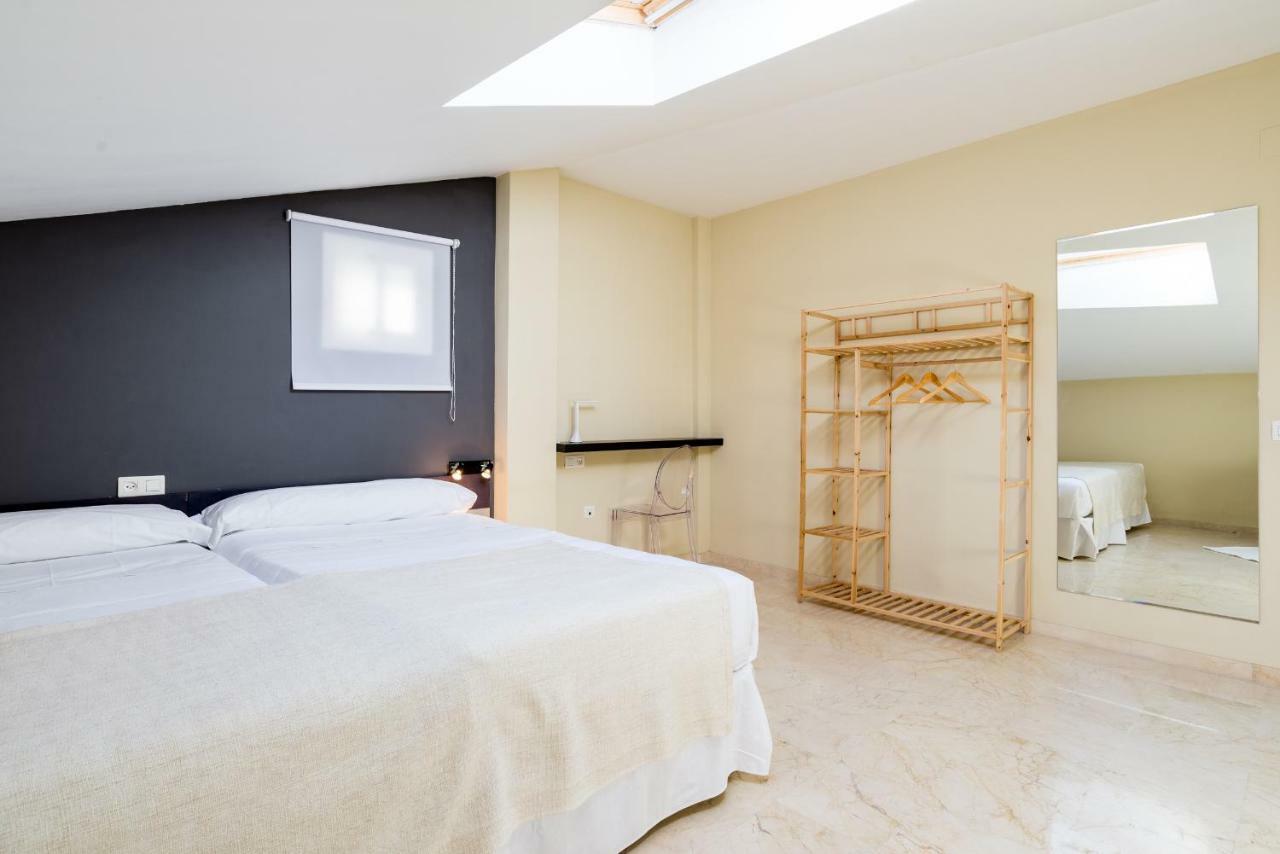 Gr3-Renovated Apt Next To Old Town With Cozy Terrace Appartement Málaga Buitenkant foto